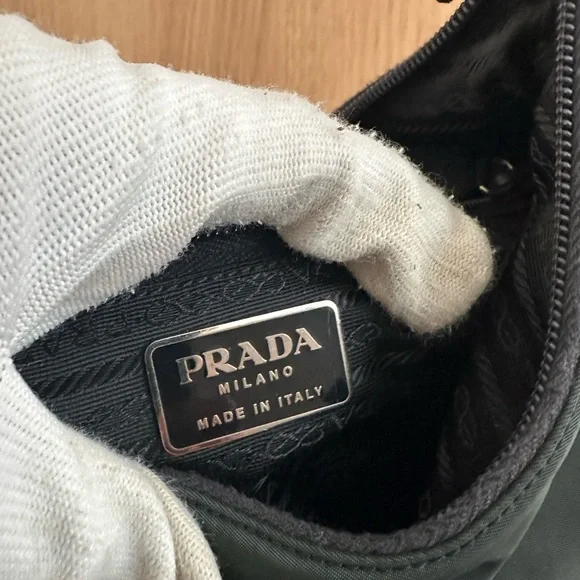 Prada nylon shoulder bag - Picture 7 of 14